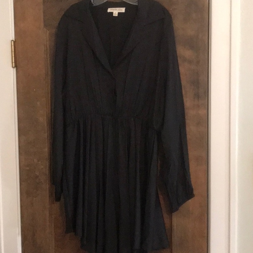 Vine & Love Long Sleeve Black Dress